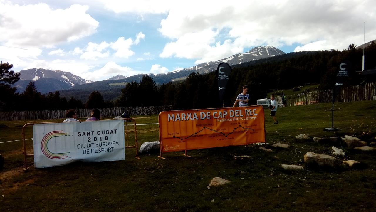 Hostel Refugi Cap Del Rec Lles De Cerdanya Zewnętrze zdjęcie
